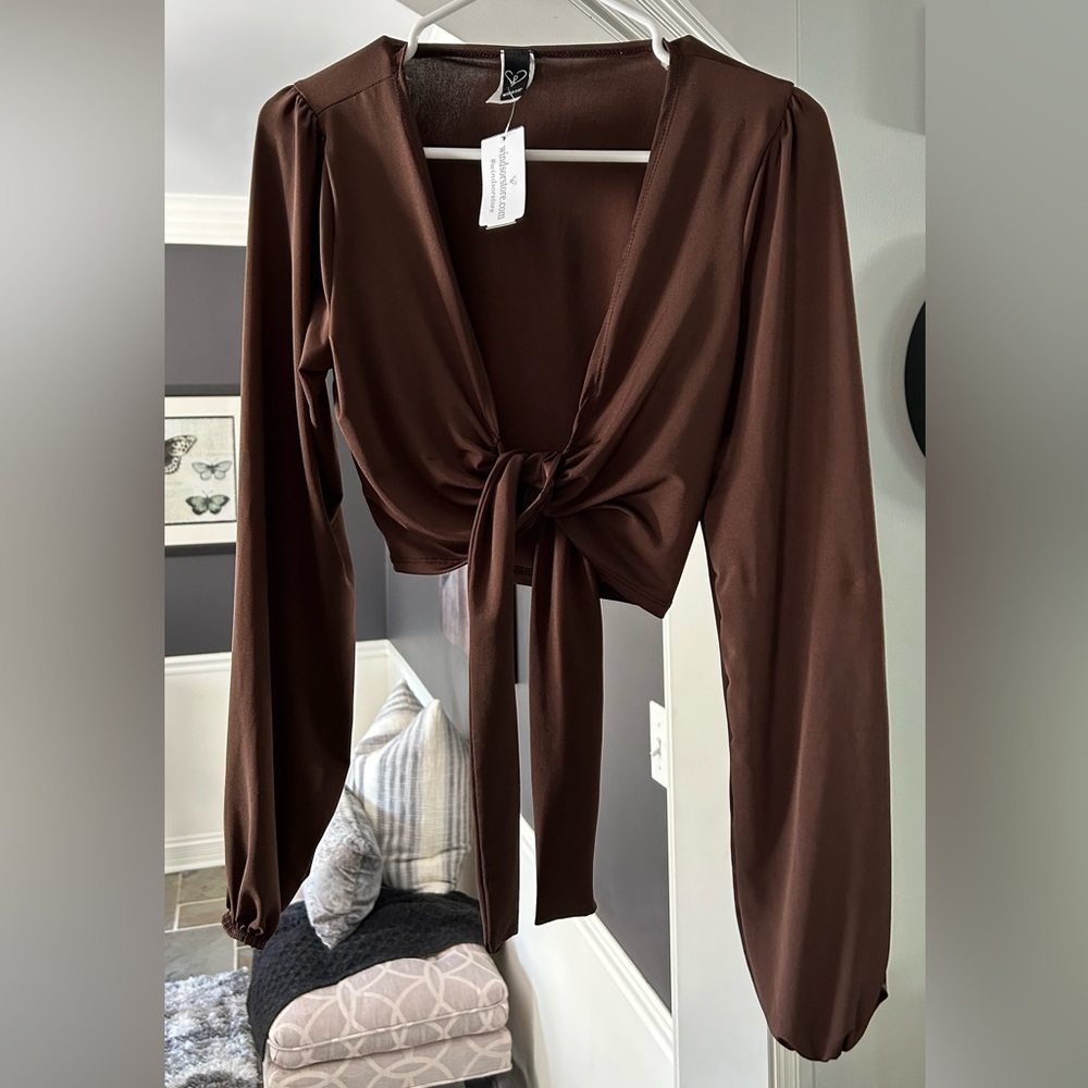 Brown tie top